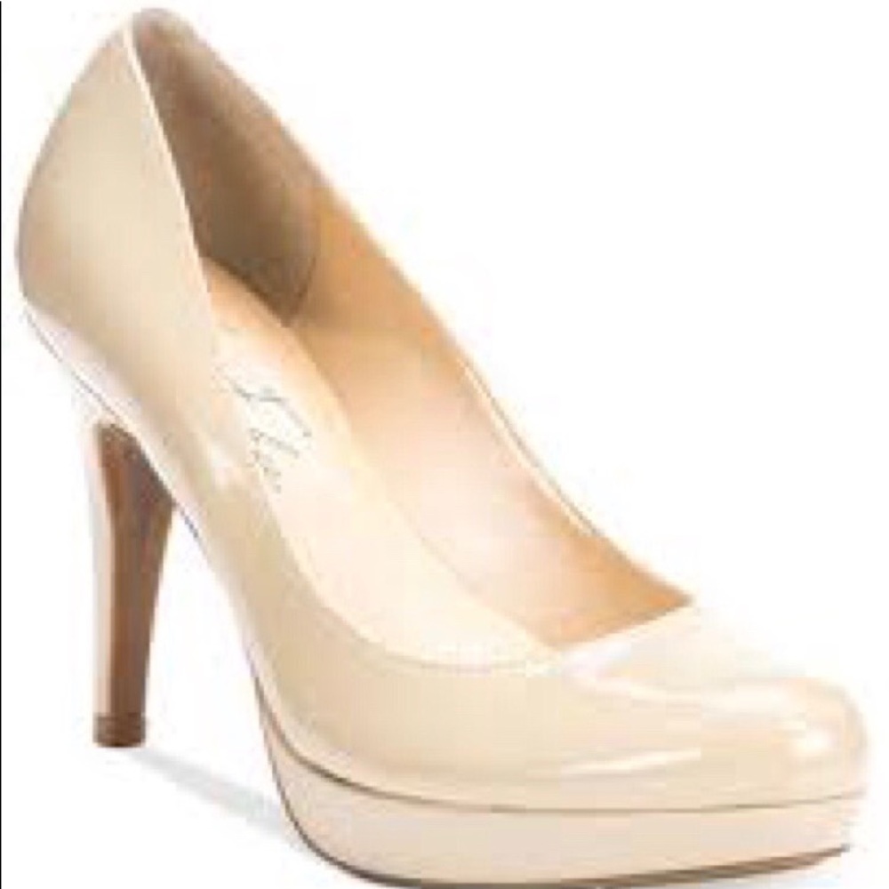 Marc Fisher Pumps Sand